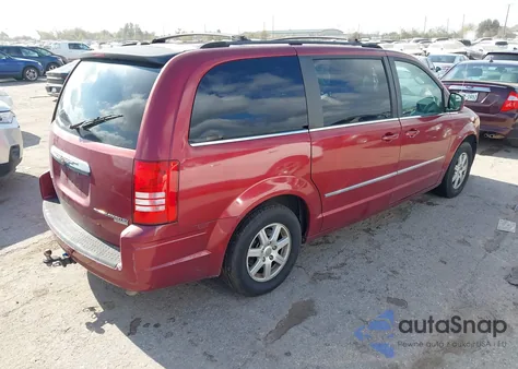 2010 Chrysler Town & Country Touring Plus из США, поврежденный, VIN 2A4RR8DX6AR321304